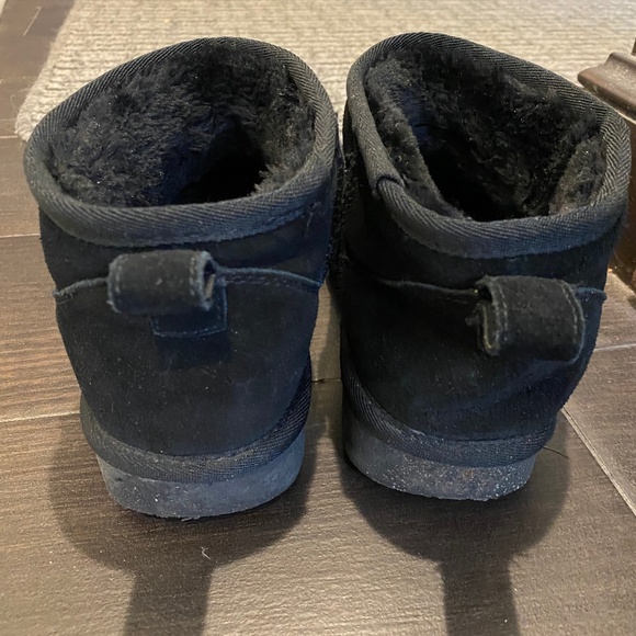 Cushionaire Suede Black Ankle Boots - Picture 2 of 8